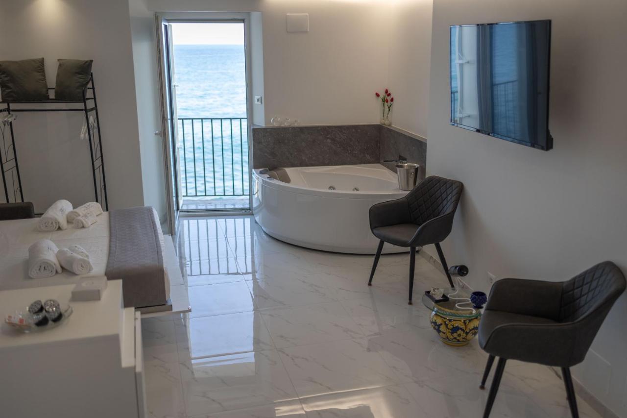 U Scrusciu D'U Mari Luxury Suite Cefalu Exterior photo