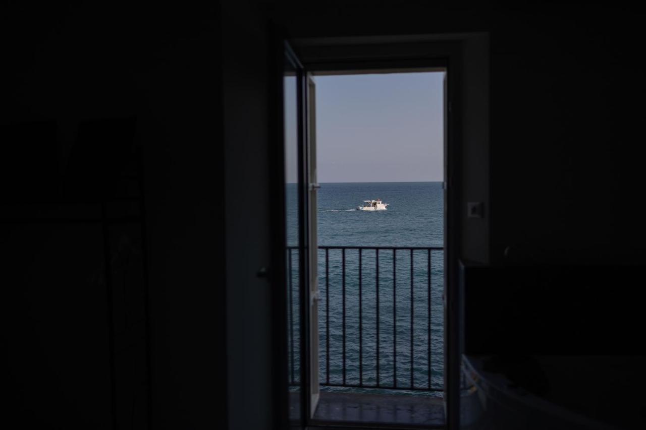 U Scrusciu D'U Mari Luxury Suite Cefalu Exterior photo